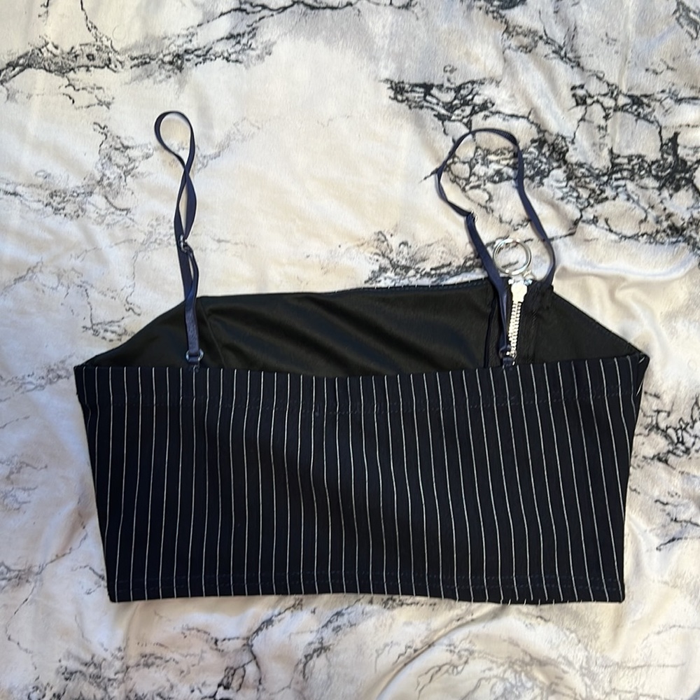 ****Matching set! - Picture 3 of 5